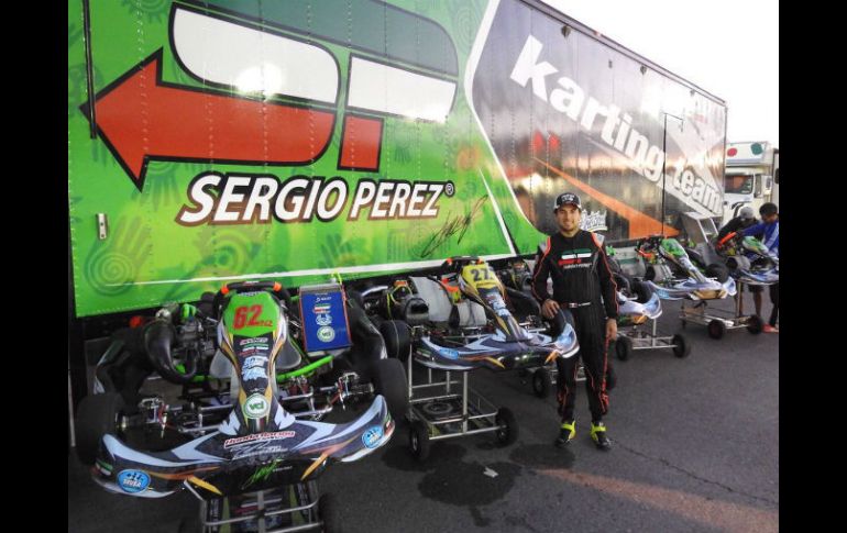 'Checo' agradeció a su hermano, el también piloto Antonio Pérez, por su dedicación al proyecto. TWITTER / @1AntonioPerez