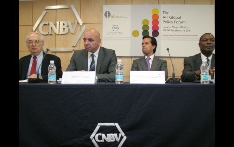 La principal conducta sancionada fue el incumplimiento en la entrega de información en tiempo y forma, de acuerdo con la CNBV. NTX / ARCHIVO