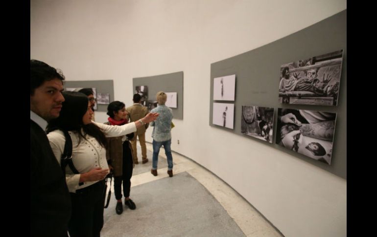 El conjunto de fotografías representa las diferentes perspectivas de la muerte. EL INFORMADOR / R. Tamayo