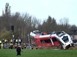 El tren descarriló tras el impacto; indican que en su interior viajaban 40 pasajeros. EFE / ARCHIVO