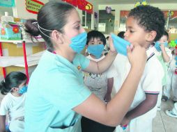 Los cambios drásticos de temperatura provocan que se presenten síntomas de gripe, por lo que autoridades exhortan a vacunarse. EL INFORMADOR / ARCHIVO