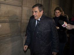 Fillon está respaldado por Sarkozy, quien dio un discurso de apoyo. EFE / J. Lempin