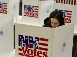 Los votos con los que Clinton avanza, constituyen la mayor ventaja que el candidato perdedor ha sacado al ganador en ese país. AP / ARCHIVO