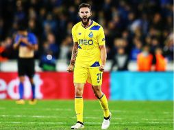 El ex jugador del América se ejercita en gimnasio para superar la lesión que le aqueja tras el duelo contra Chaves. TWITTER / @Miguel_layun