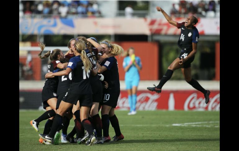 El conjunto estadounidense se llevó el partido en un lapso de 12 minutos. TWITTER / @ussoccer_wnt