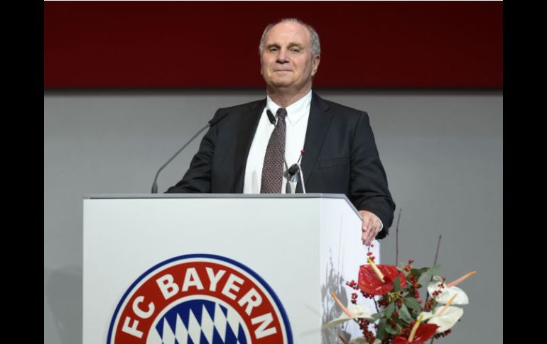 'Pido una segunda oportunidad', dijo Hoeness ante la asamblea. AFP / C. Stache