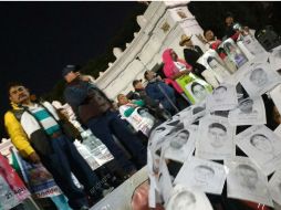 La manifestación de 200 personas bloque los carriles centrales de Paseo de la Reforma y es resguardada por policías de tránsito. TWITTER / ARCHIVO