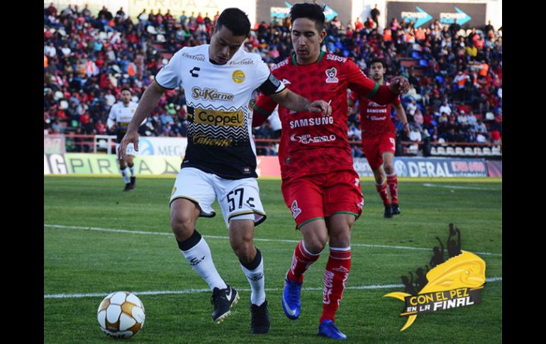 Acción del partido entre Zacatecas y Dorados en el estadio Francisco Villa. TWITTER / @Dorados