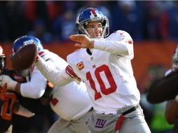 Eli Manning guió a los Gigantes a la victoria. AFP / J. Miller