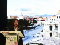 Anne Hidalgo señaló que los compromisos concretos acordados en la cumbre están a la altura del desafío climático. AFP / A. Estrella