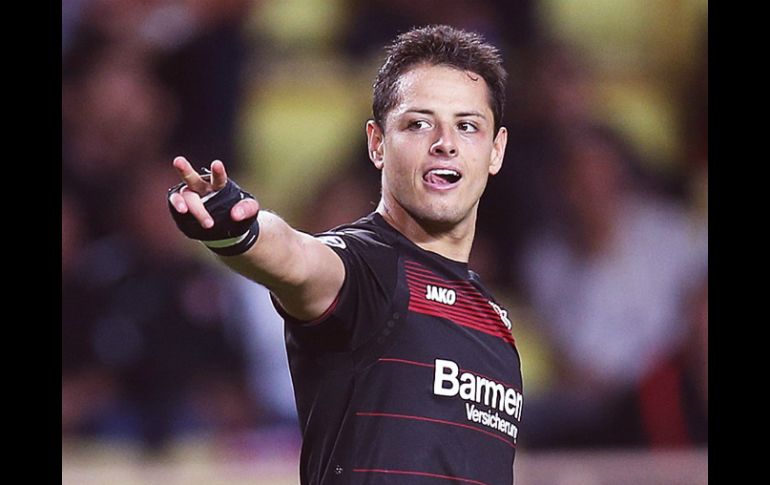 '''Chicharito' tomó una mala decisión, pero también fue una gran atajada del portero', señaló Schmidt. TWITTER / @bayer04_es