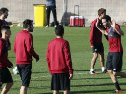 Sevilla depende de sí mismo para seguir creciendo como equipo y acrecentando su prestigio en el torneo de campeones. EFE / J. M. Vidal