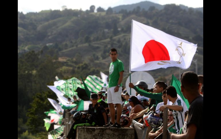 El ''Mundialito'' inicia con el recuerdo de las víctimas de la tragedia del Chapecoense, equipo que pudo haber disputado el torneo. EFE / L. Noriega