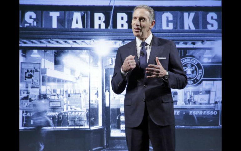 Hace una semana, se anunció que el director general Howard Schultz dejará el cargo el siguiente abril. AP / R. Drew