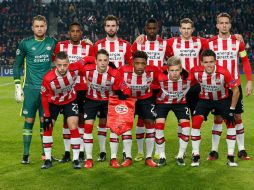 El equipo se sitúa en la tercera posición de la liga local con 30 unidades, seis por detrás de Feyenoord y Ajax. TWITTER / @PSV