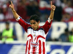 Omar Bravo adelantó al chiverío en el partido de ida ante Toluca. MEXSPORT / ARCHIVO