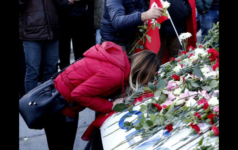 Las explosiones causaron al menos 41 muertos, 30 de ellos policías. EFE / S. Suna