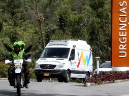 La ambulancia que transportaba al guardameta fue escoltada por la Policía Nacional de Colombia. EFE / L. E. Noriega