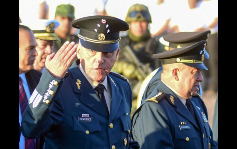 Salvador Cienfuegos resaltó que no estudiaron para perseguir delincuentes, que su función es otra y se está desnaturalizando. NTX / ARCHIVO