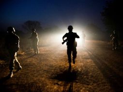 Los menores siguen siendo obligados a empuñar armas a medida que los combates se intensifican. AFP / A. Farran