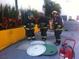 El incidente ocurre en la gasolinera que se ubica en el cruce de la calle Pelícano y la avenida Colón. ESPECIAL /