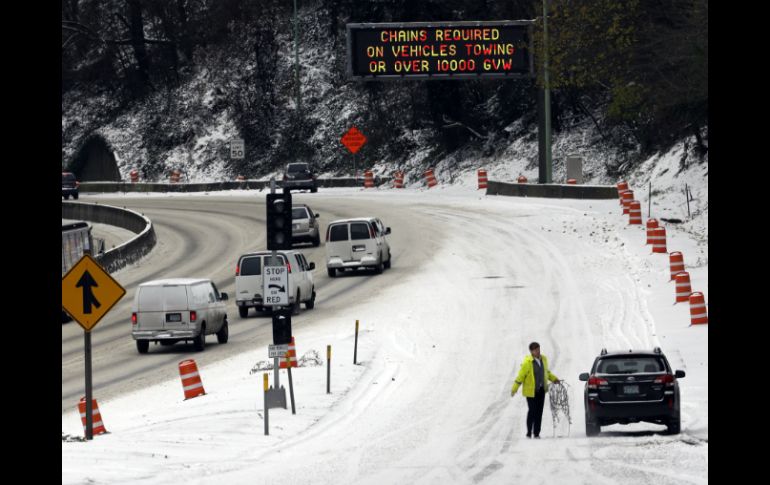 En el oeste de Pennsylvania, las nevadas causaron pobre visibilidad y caminos resbalosos. AP / D. Ryan