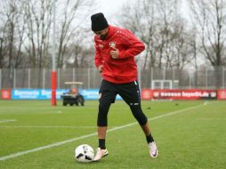 Karim Bellarabi, en su primer entrenamiento con el Leverkusen desde septiembre. TWITTER / @bayer04_es