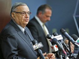 El alguacil del Condado Maricopa, Joe Arpaio, aseguró que el documento fue alterado y falsificado. AP / R. Franklin