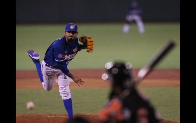 Sergio Romo. El relevista estelar de los Charros tuvo acción ayer en el primero de la serie ante los Naranjeros de Hermosillo. EL INFORMADOR / P. Franco