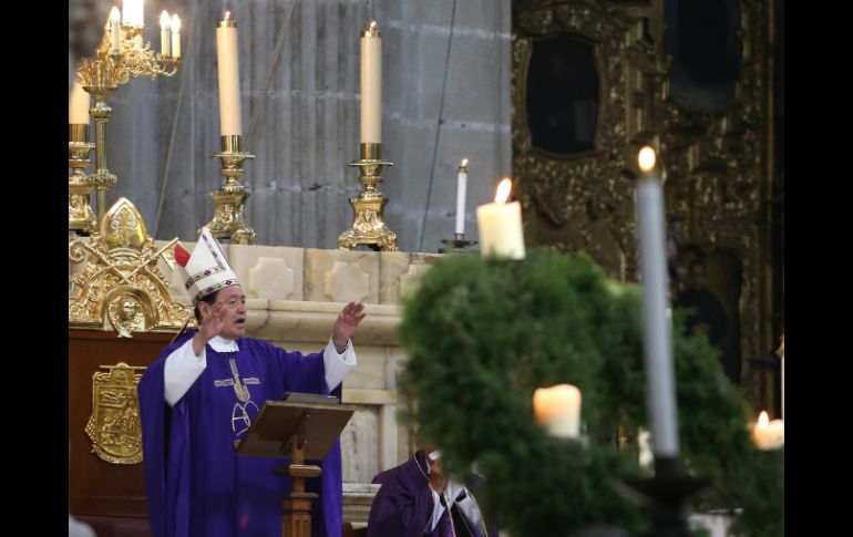 El Cardenal indicó que México debe respetar la decisión que tomó la población de Estados Unidos al elegir a Trump como presidente. SUN / B. Fregoso