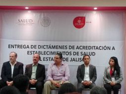 La Secretaría de Salud Jalisco entrega siete dictámentes de Acreditación a la Cruz Verde. EL INFORMADOR / E. Mondragón