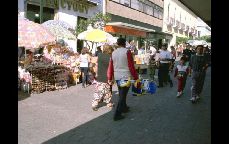 La finalidad sería garantizar la seguridad de los peatones y dar fluidez a la circulación. EL INFORMADOR / ARCHIVO