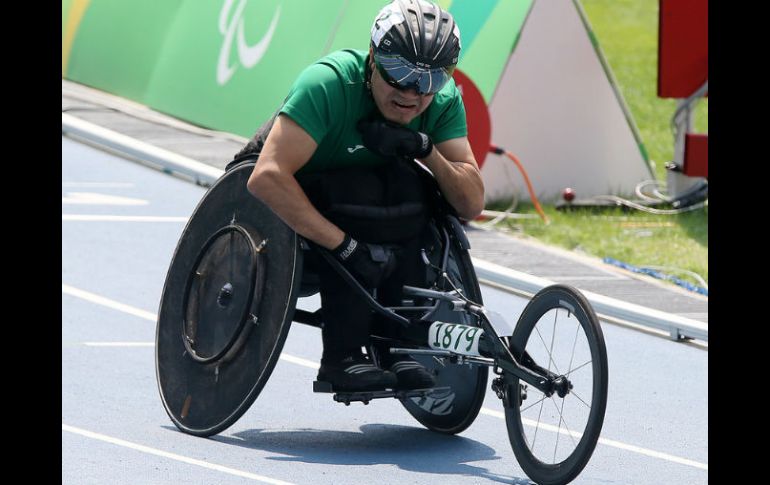 Édgar Navarro ganó la plata en la prueba de 400 metros clase T51. NTX / ARCHIVO