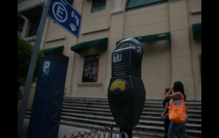 Alfaro indicó que revisarán la ubicación de parquímetros y que algunos deberán ser reubicados. EL INFORMADOR / ARCHIVO