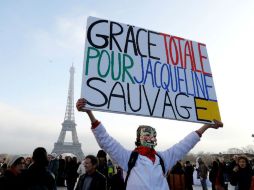 Varios activistas salieron a las calles para celebrar la liberación. AFP / F. Guillot