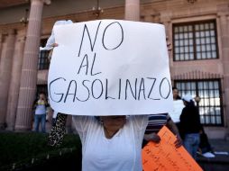 Debido al alza a los precios de la gasolina, decenas de protestas se han registrado a lo largo del país. EFE / M. Sierra