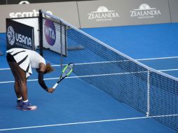 Al terminar el juego, Williams reconoce que no pudo hacerle el frente al viento y Brengle jugó mejor. AP / D. Purcell