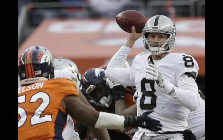 Cook cuenta con una sóla participación en campaña regular, la derrota 6-24 ante los Broncos de Denver. AP / J. Dempsey