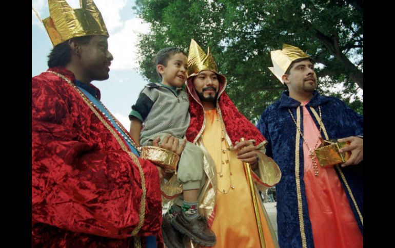 No obstante, sólo 11 por ciento de los Reyes Magos señaló que repartirá a los niños todo lo que pidieron. NTX / ARCHIVO