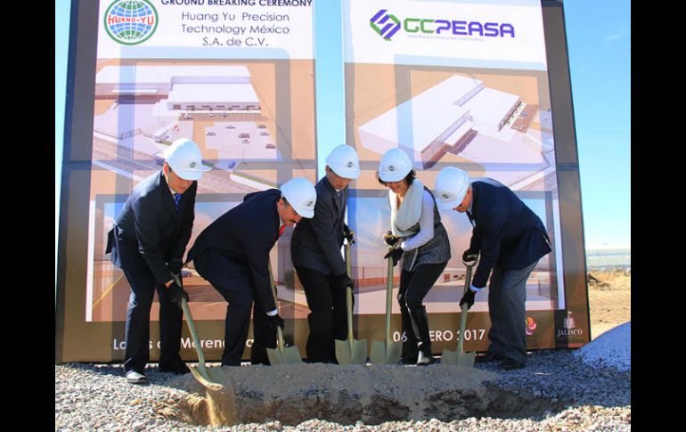 La empresa colocó la primera piedra este viernes en las instalaciones del Parque Industrial Colinas del Lago. ESPECIAL / Sedeco Jalisco