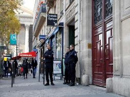 Los ladrones salieron del hotel a pie y en bicicleta, como se vio en las grabaciones de cámaras de seguridad. AFP / T. Samson