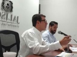 En conferencia, dicen que para brindar transparencia a aplicación de recursos, se propone la instalación de un Comité Dictaminador. FACEBOOK / Miguel Castro Reynoso