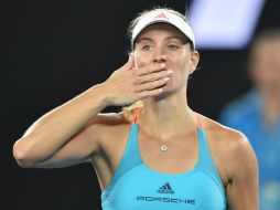 La tenista alemana consiguió este lune sun triunfo en el Abierto de Australia ante Lesia Tsurenko. AFP / P. Parks