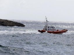 Los pescadores de la zona acudieron en rescate de los náufragos y colaboran en la búsqueda de los desaparecidos. AP / ARCHIVO