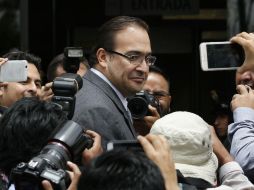 Duarte continuó con la compra de diversos medicamentos a la empresa relacionada directamente con la primera denuncia. AP / A. Druzhinin