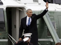 Obama y su esposa Michelle fueron despedidos por el nuevo presidente Donald Trump. AP / E. Vucci