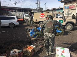 La explosión se produjo a primera hora de la mañana cuando un gran número de personas compraban verduras en el mercado Eidgah. AFP / A. Jan