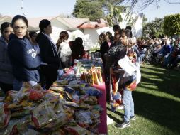 Este lunes el DIF hizo la entrega del apoyo alimentario a cientos de familias de la Zona Metropolitana de Guadalajara. ESPECIAL / DIF Jalisco