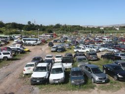 Efectos del aumento en el parque vial. En los corralones del IJAS en la metrópoli hay 15 mil vehículos. EL INFORMADOR / G. Gallo