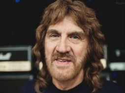 El tecladista de Black Sabbath Geoff Nicholls, falleció esta mañana de sábado a los 68 años tras padecer cáncer de pulmón. TWITTER / @Ibero909FM